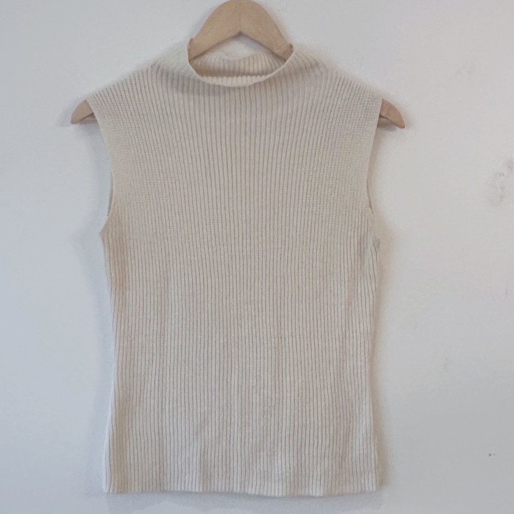 Vintage Outfit JPR Cable Knit Sleeveless Mockneck Sweater Tank in Silk & Cotton